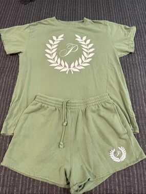 PINK Victoria's Secret Green Lounge Shorts Set with White Laurel Logo